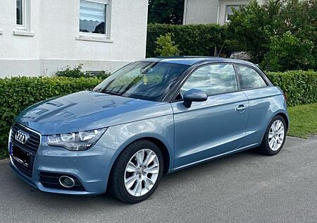 Audi A1 1.2 TFSI 2.Hand + Sitzheizung + Navi + PDC