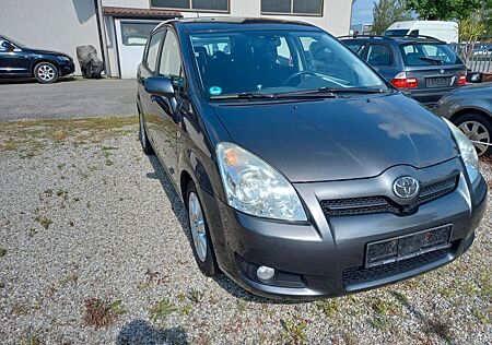 Toyota Corolla Verso 2.2 D-4D Executive/AHK