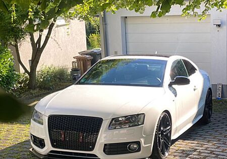 Audi S5 4.2 FSI quattro -