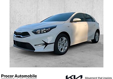Kia Cee'd Ceed 1.5 T-GDI DCT Vision NAVI RFK PDC