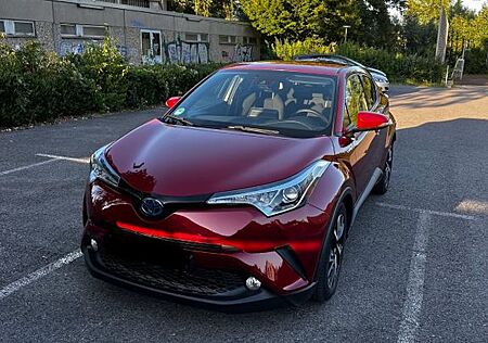 Toyota C-HR 1.8-l-VVTi Hybrid Team Deutschland PDC