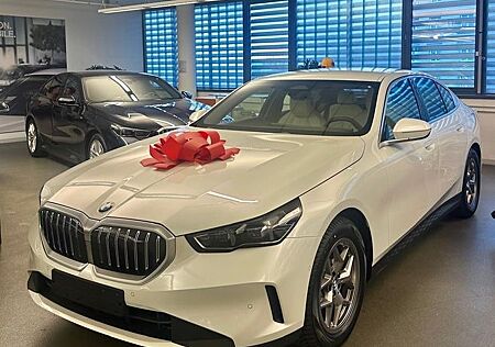 BMW i5 520i Limousine