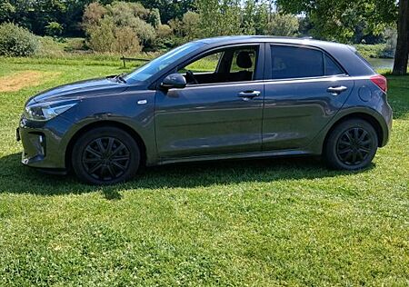 Kia Rio 1.2 Edition Navigation 8x Felgen Scheckheftg