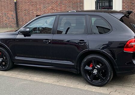 Porsche Cayenne GTS DEUTSCHES FAHRZEUG/PAPIERE, STHZ/BO