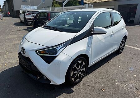 Toyota Aygo (X) Aygo -play Team D*AppleCar Play*