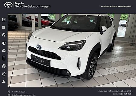 Toyota Yaris Cross Hybrid 1.5 VVT-i Team Deutschland