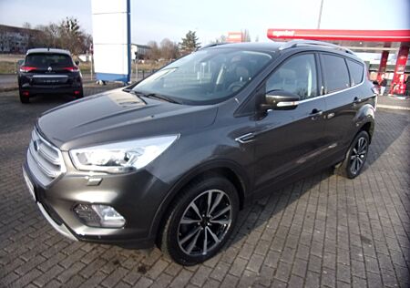 Ford Kuga Titanium AHK, el. Klappe