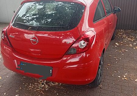 Opel Corsa 1.2 mit Tüv bis 02/27
