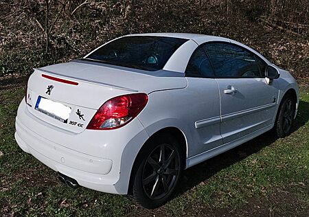 Peugeot 207 CC Platinum 120 Platinum Black&White Leder