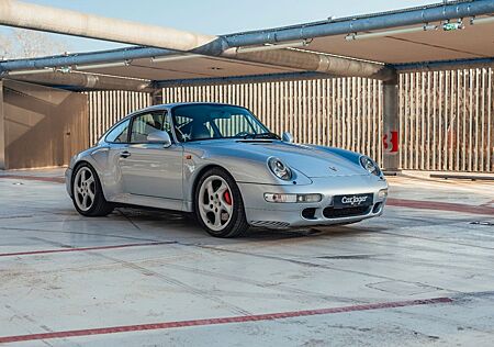 Porsche 993 CARRERA 4S