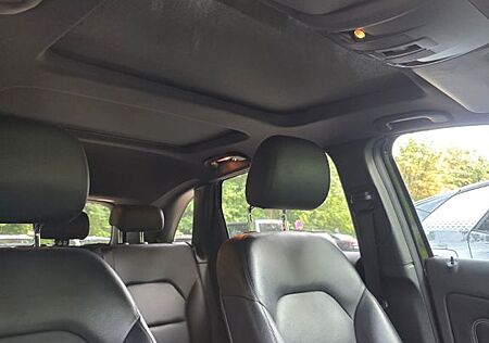 Mercedes-Benz B 200 -