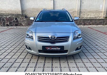 Toyota Avensis Combi Sol 2,2-l-D-CAT