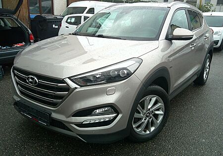 Hyundai Tucson 2.0 CRDI AWD STYLE*EURO6/LED-SW/NAVI/RFK*