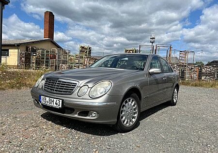 Mercedes-Benz 320