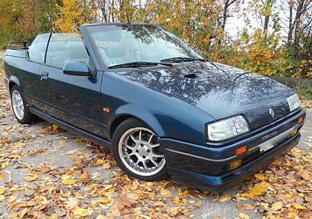 Renault 19 Cabrio 16V 135 PS