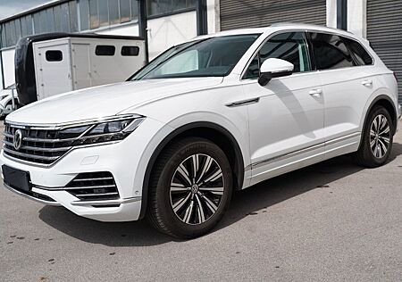 VW Touareg Volkswagen V6 Allradlenkung, Luftfederung, Matrix