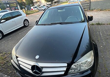 Mercedes-Benz C 300 T AVANTGARDE AVANTGARDE