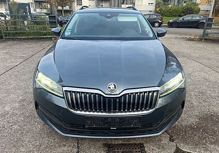 Skoda Superb 2.0 TDI SCR PREMIUM EDITION Combi PRE...