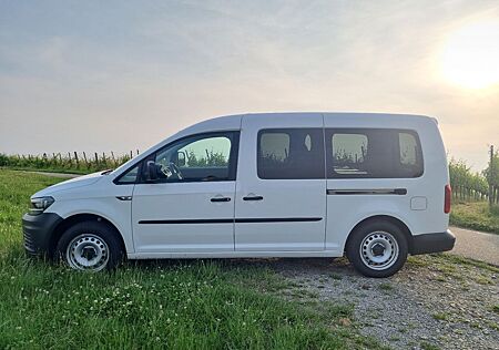 VW Caddy Volkswagen Maxi 2.0 TDI, 102PS, EZ: 2017, unfallfrei