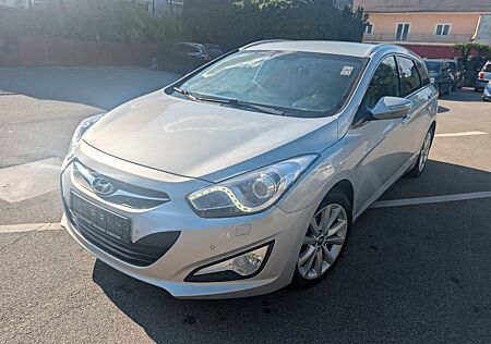 Hyundai i40 cw 5 Star Edition*Navi*TÜV Neu*Service Neu*