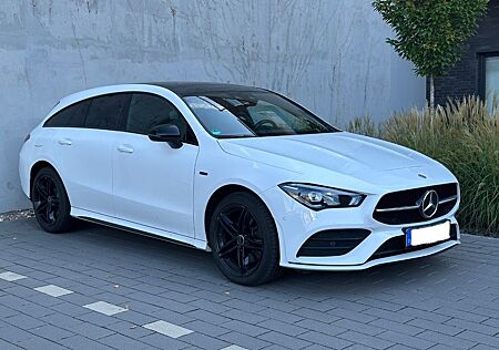 Mercedes-Benz CLA 250 CLA -Klasse Shooting Brake e Edition 202