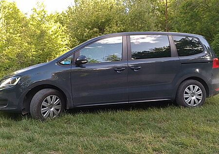 VW Sharan Volkswagen 2.0 TDI BlueMotion Technology Trendli...