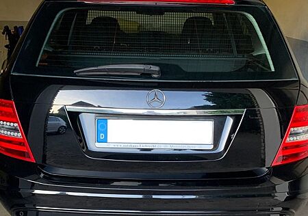 Mercedes-Benz C 180 CDI T BlueEFFICIENCY -