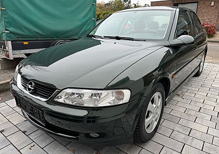 Opel Vectra 1.6 16V Comfort