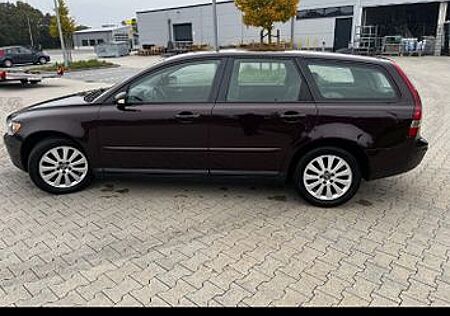 Volvo V50 2.0D Kinetic m. Diesel-Rußpartikelfilter...