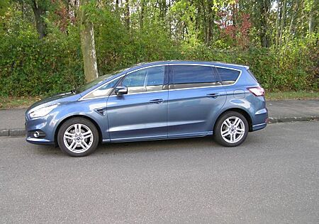 Ford S-Max 2,0 EcoBlue 140kW Titanium Titanium