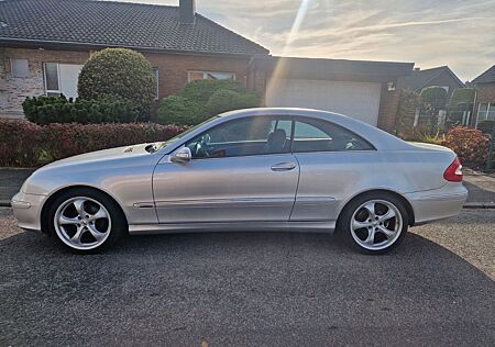 Mercedes-Benz CLK 200 KOMPRESSOR ELEGANCE/ANHÄNGERKUPPLUNG