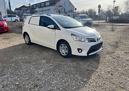 Toyota Verso 2.0l D-4D Klima