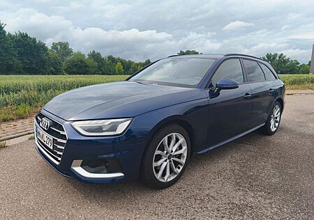 Audi A4 40 TFSI S tronic S line quattro Avant S line