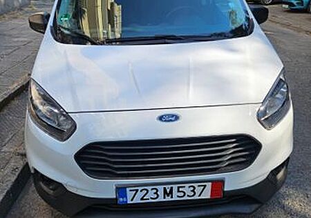Ford Courier