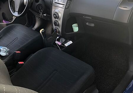 Toyota Yaris 1,0-l-VVT-i -