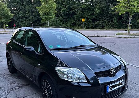 Toyota Auris 1,6-l-Valvematic Sol Sol