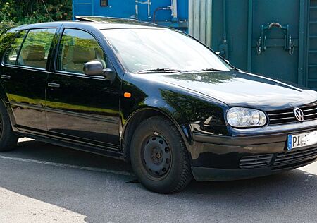 VW Golf Volkswagen 1.4 Basis