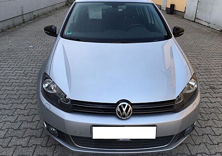 VW Golf Volkswagen 1.2 TSI Style - TÜV, KD und SR neu!