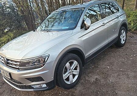 VW Tiguan Volkswagen 2.0 TSI 132kW DSG BMT 4MOTION Highlin...