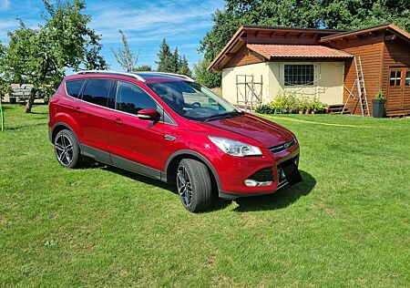 Ford Kuga 1,5 EcoBoost 2x4 Titanum mit AHK, Panorama