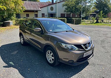 Nissan Qashqai 1.2 Visia Alu AHK