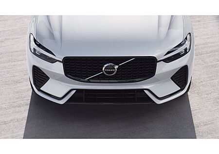 Volvo XC 60 XC60 Plus Dark 2WD B4 Benzin Leder Harman Kardon