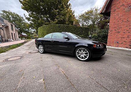 Volvo C70 T5 Automatik, schwarz/schwarz