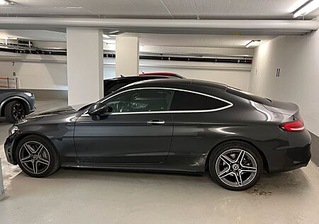 Mercedes-Benz C 400 4MATIC Coupe/AMG/Sitzlüft./Pano.-dach/Burmester