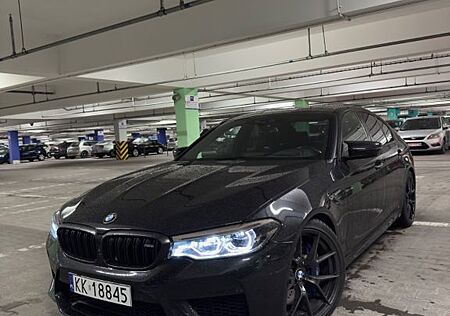 BMW M5 xDrive