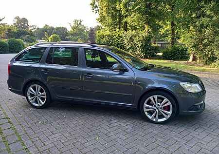 Skoda Octavia Combi 2.0 TSI DSG RS, AHK, Winterr