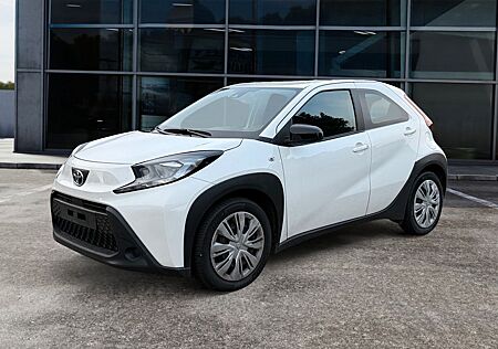 Toyota Aygo (X) Play (Apple car play)