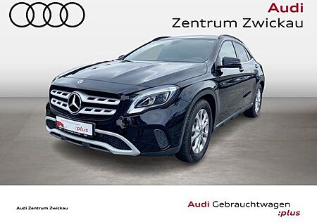Mercedes-Benz GLA 180 1.6 Style LED Scheinwerfer, Navi, Klima,