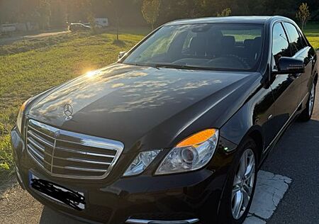 Mercedes-Benz E 350 CDI 4MATIC Vollausgestattet