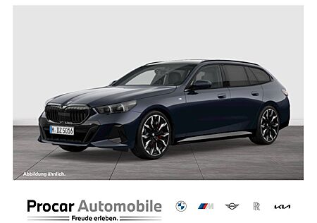 BMW 520d MSport PANO HuD AHK B/W DA PA+